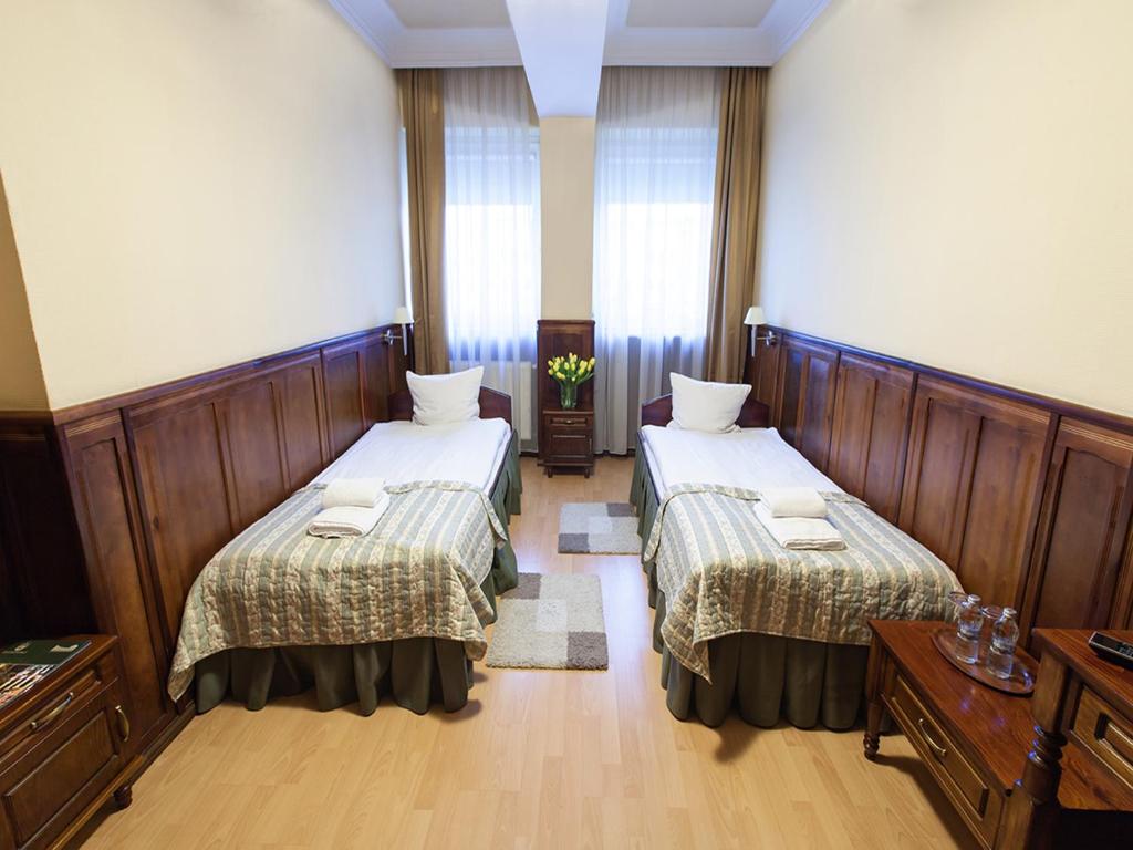 Двухместный (Стандартный двухместный номер с 2 отдельными кроватями) отеля Hotel Ogonowski, Быдгощ
