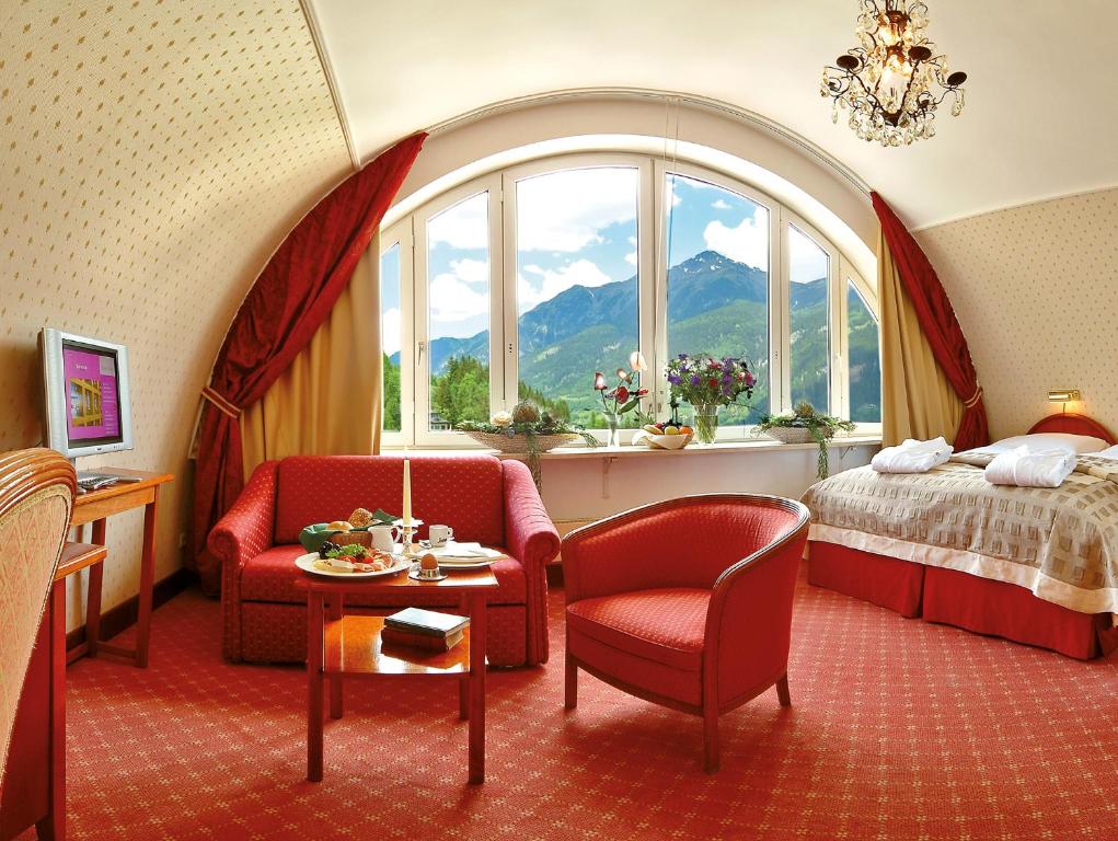 Семейный (Трехместный номер Делюкс) отеля Hotel Salzburger Hof, Бад-Гастайн