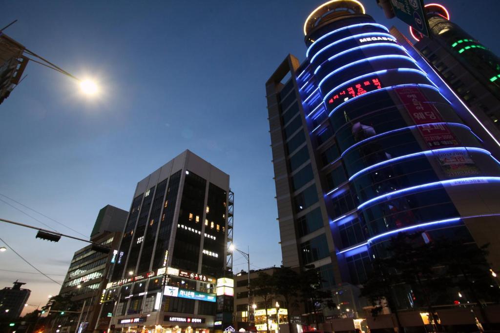 Отель K-POP Hotel Dongdaemun, Сеул