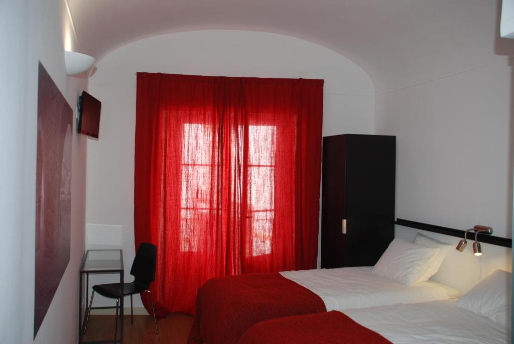 Двухместный (Двухместный номер с 2 отдельными кроватями) гостевого дома StayInn ALE-HOP, Эвора