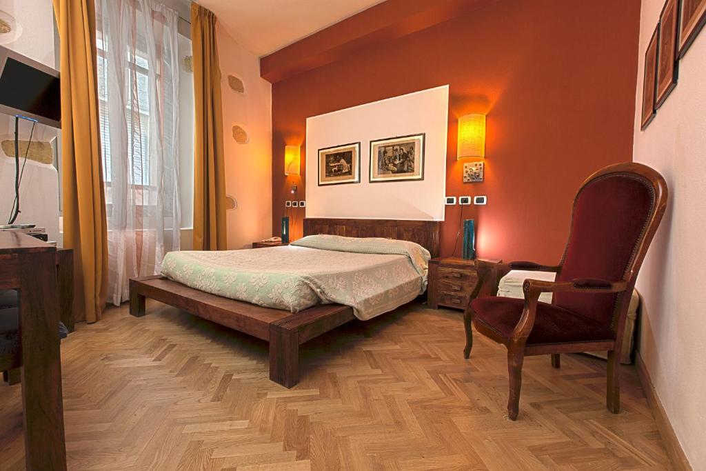 Двухместный (Двухместный номер с 1 кроватью или 2 отдельными кроватями) гостевого дома Maison Savoia, Кальяри