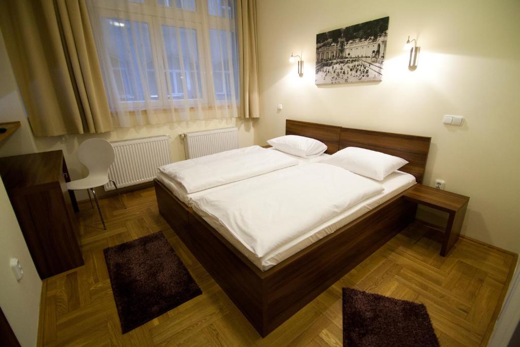 Двухместный (Стандартный двухместный номер с 1 кроватью или 2 отдельными кроватями) отеля Hotel SasOne, Будапешт