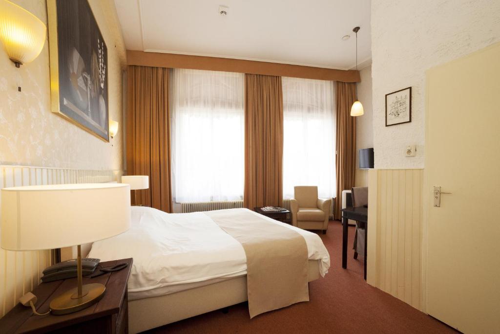 Двухместный (Двухместный номер «Комфорт» с 1 кроватью или 2 отдельными кроватями) отеля Hotel Dordrecht, Роттердам