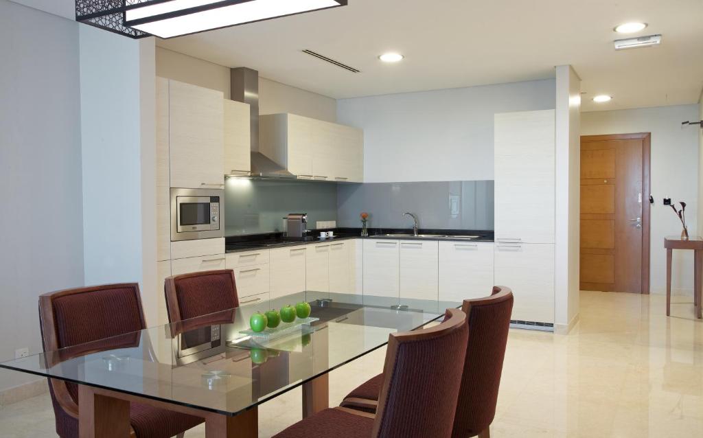 Апартаменты (Апартаменты с 1 спальней) апарт-отеля Millennium Executive Apartments Muscat, Маскат