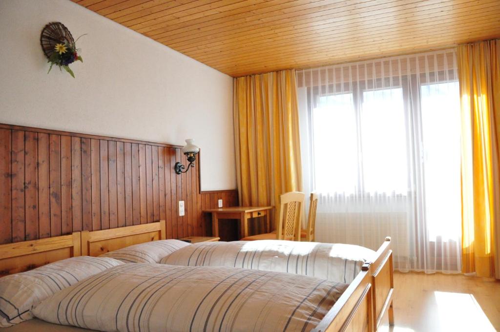 Двухместный (Стандартный двухместный номер с 1 кроватью или 2 отдельными кроватями) отеля Hotel Fiescherhof, Бельвальд