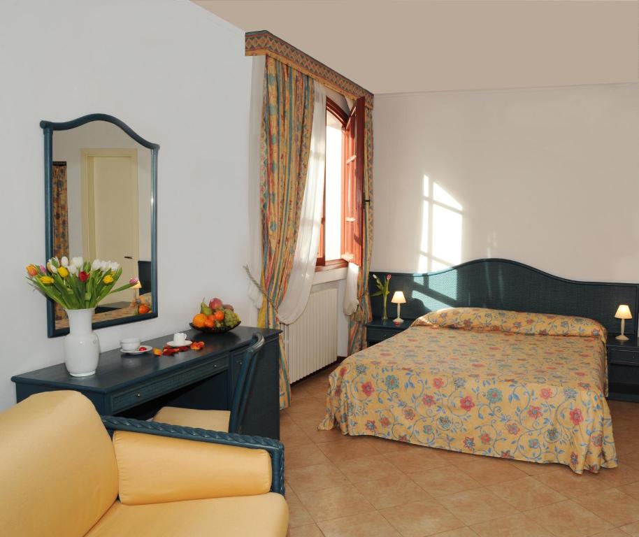 Двухместный (Двухместный номер Делюкс с 1 кроватью) гостевого дома La Locanda Azzurra, Сан-Ремо
