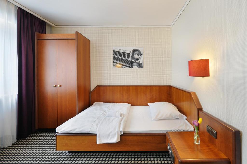 Одноместный (Одноместный номер эконом-класса) отеля Ambassador Parkhotel, Мюнхен