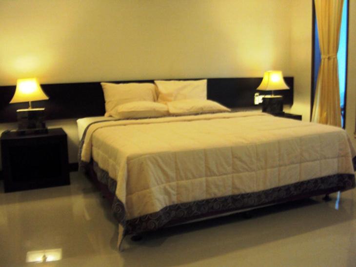 Двухместный (Двухместный номер Делюкс с 1 кроватью или 2 отдельными кроватями и террасой) гостевого дома 21 Lodge, Нуса Дуа