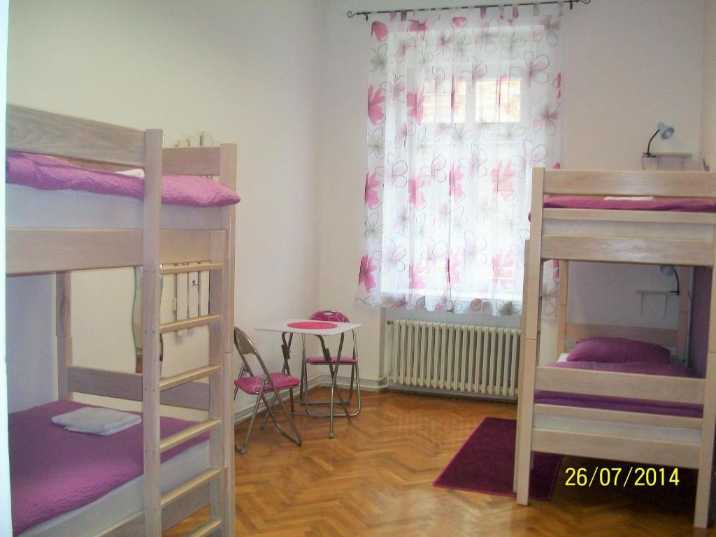 Хостел Hostel Chameleon, Загреб