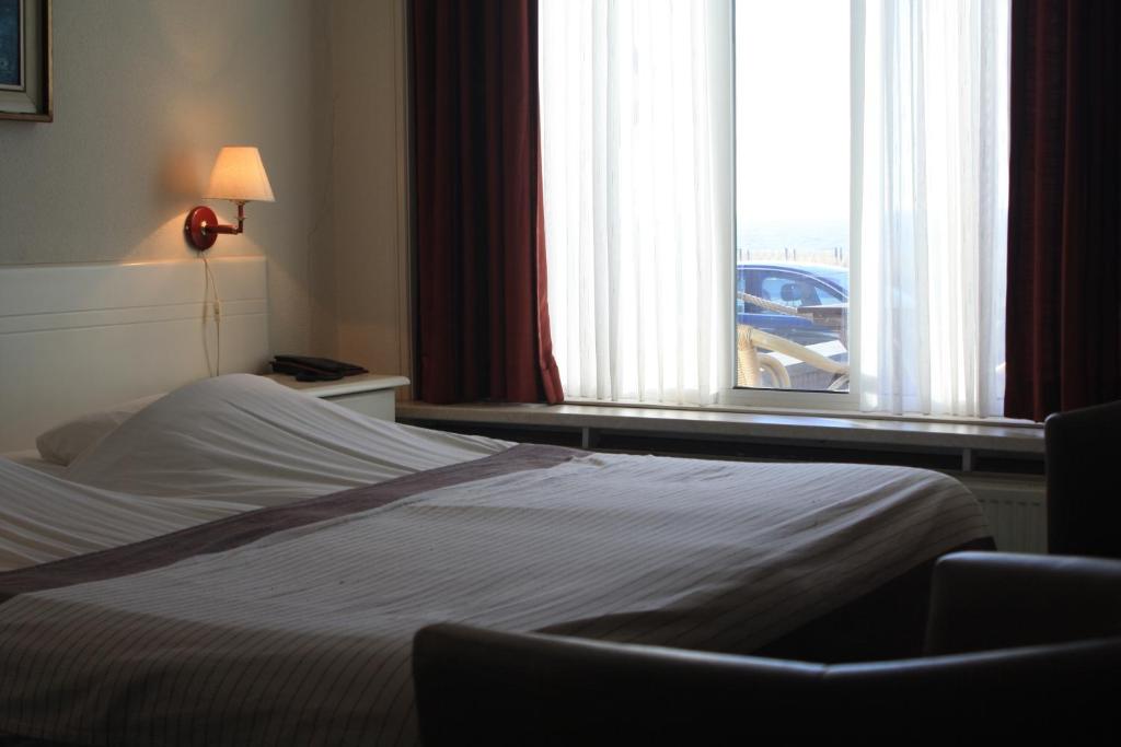 Двухместный (Двухместный номер с видом на море - Первый этаж) отеля Hotel Zee en Duin, Лейден