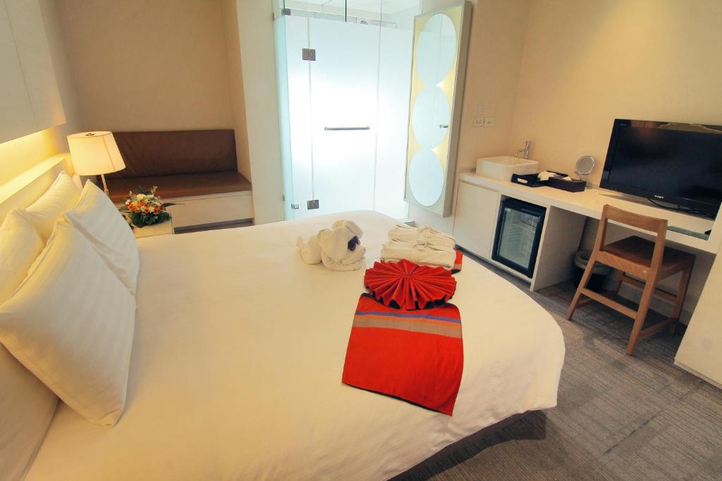 Двухместный (Номер Делюкс с кроватью размера «king-size») отеля Aspira Hiptique Sukhumvit 13, Бангкок