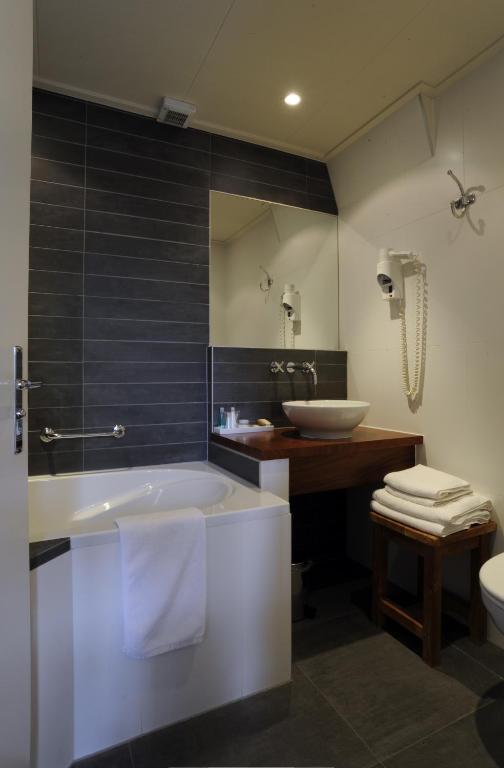 Двухместный (Стандартный двухместный номер с 1 кроватью и видом на сад), Auberge de Campveerse Toren