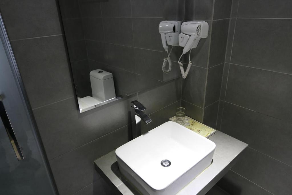 Двухместный (Номер Делюкс с кроватью размера «queen-size» (с окном)), Hotel 99 Kuala Lumpur City