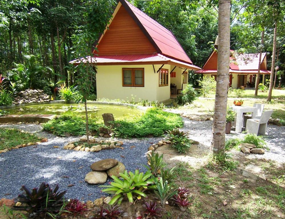 Гостевой дом Manora Garden, Пхангнга