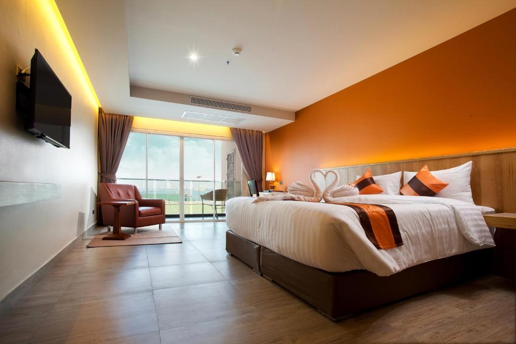 Двухместный (Двухместный номер Делюкс с 1 кроватью и видом на океан) отеля Balihai Bay Pattaya, Паттайя
