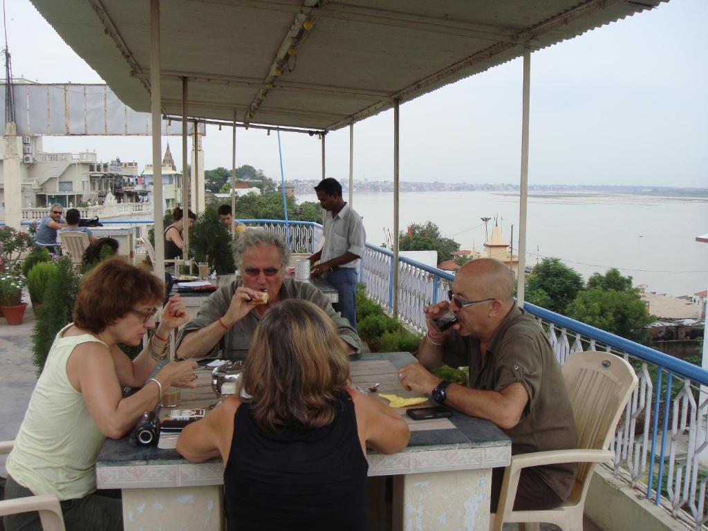 Двухместный (Superior Double Room River View), Hotel Temple On Ganges