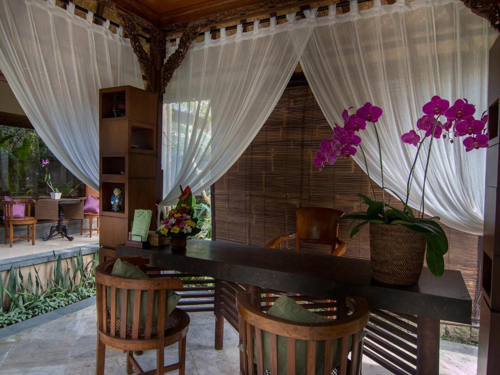 Двухместный (Двухместный номер Супер Делюкс с 1 кроватью или 2 отдельными кроватями) курортного отеля De Munut Balinese Resort, Убуд