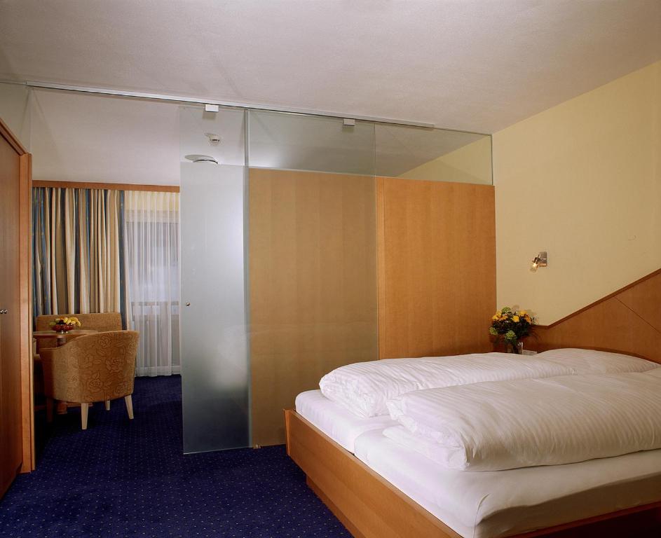 Сьюит (Стандартный люкс с 2 спальнями) отеля Erlebnishotel Fendels, Фис