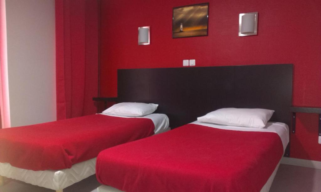 Двухместный (Двухместный номер с 2 отдельными кроватями) отеля Hipotel Paris Gambetta République, Париж