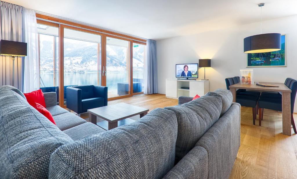 Апартаменты (Апартаменты с 3 спальнями и видом на озеро (для 6 гостей)) апартамента Residence Bellevue by Alpin Rentals, Целль-ам-Зе