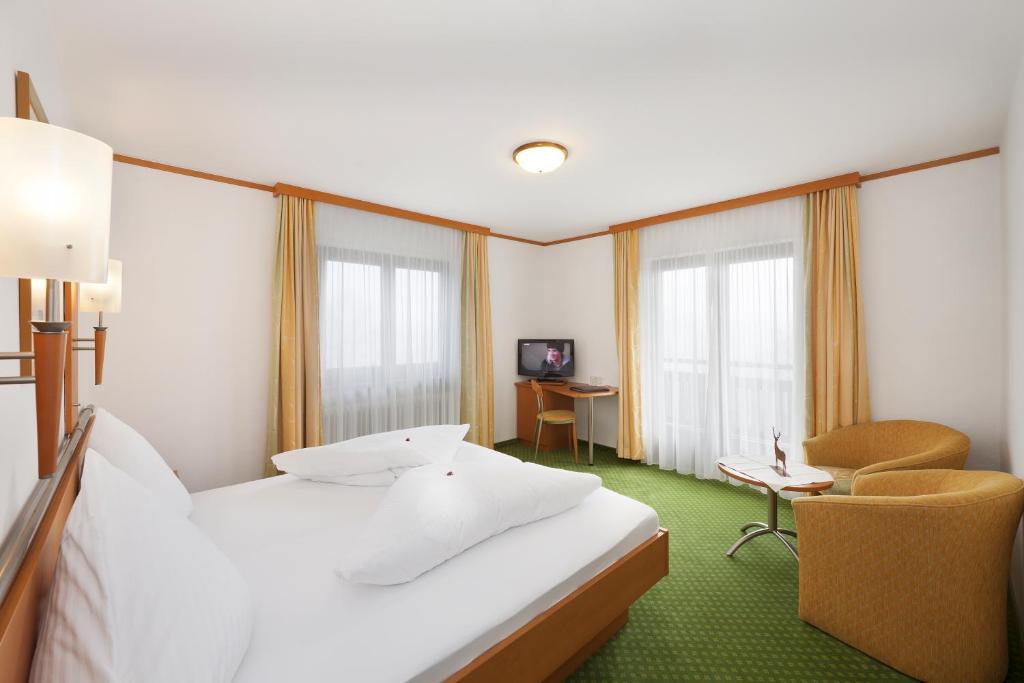 Двухместный (Стандартный двухместный номер с 1 кроватью) отеля Ferienhotel Tyrol Söll am Wilden Kaiser, Бриксен-им-Тале