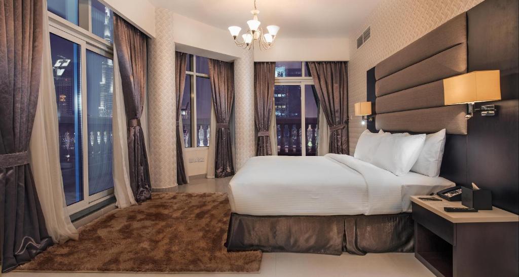 Сьюит (Апартаменты с 2 спальнями и кроватью размера «king-size») апарт-отеля Emirates Grand Hotel Apartments, Дубай