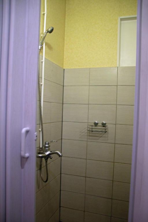 Двухместный (Двухместный номер эконом-класса с 2 отдельными кроватями и общей ванной комнатой) гостевого дома Guesthouse Carl Schmidt, Пылтсамаа