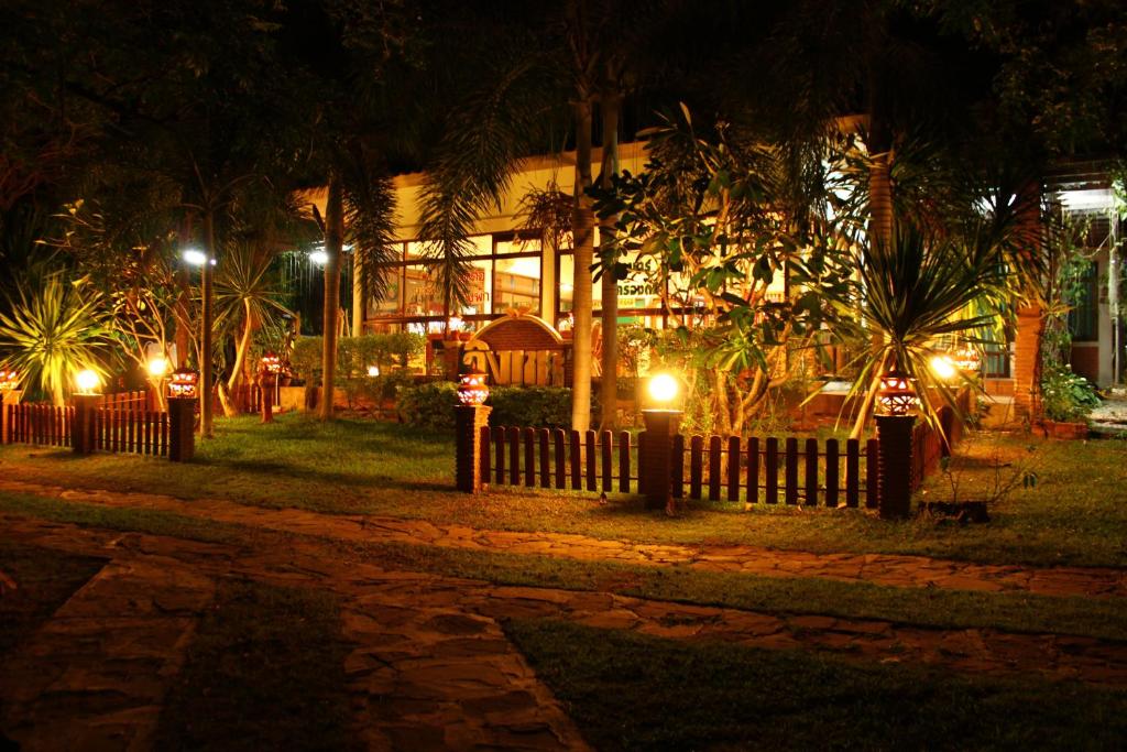 Курортный отель ฺBaan Ing Khao Resort, Сарабури