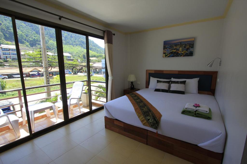 Двухместный (Двухместный номер с 1 кроватью и балконом) отеля Lanta@home, Ко Ланта