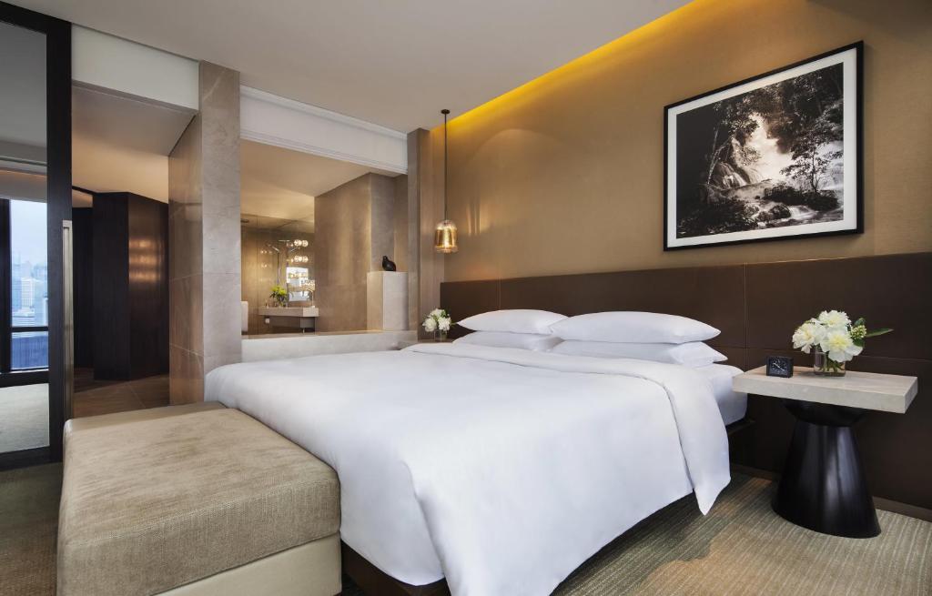 Сьюит (Люкс «Гранд» с кроватью размера «king-size») отеля Grand Hyatt Hong Kong, Гонконг (город)