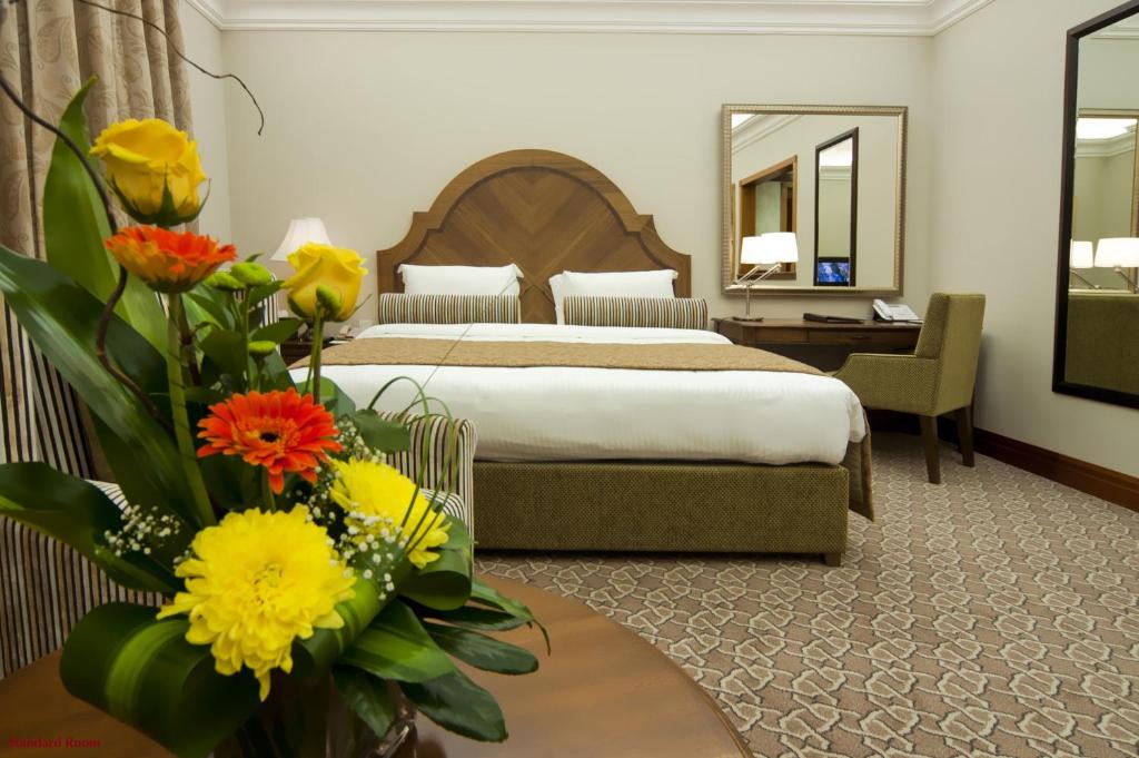 Двухместный (Классический номер с кроватью размера «king-size») отеля Ayla Hotel, Аль-Айн