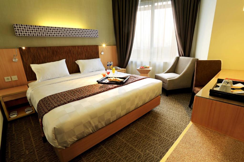 Двухместный (Двухместный номер Делюкс с 1 кроватью) отеля Cipta Hotel Pancoran, Джакарта