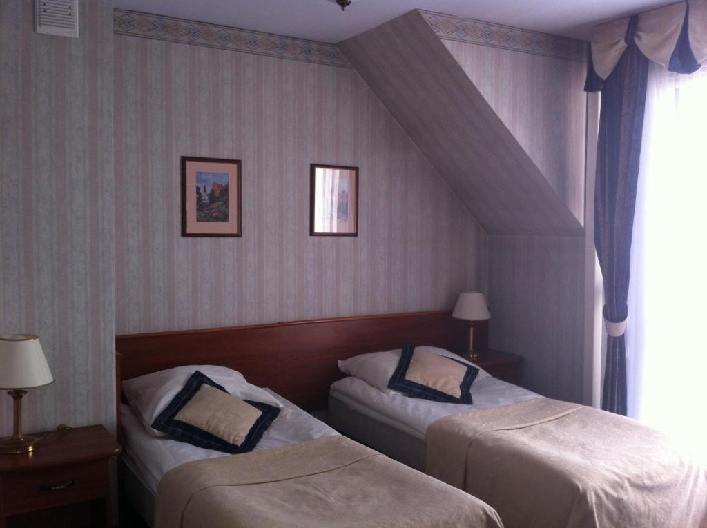 Двухместный (Двухместный номер с 2 отдельными кроватями и кондиционером) отеля Hotel Basztowy, Сандомир