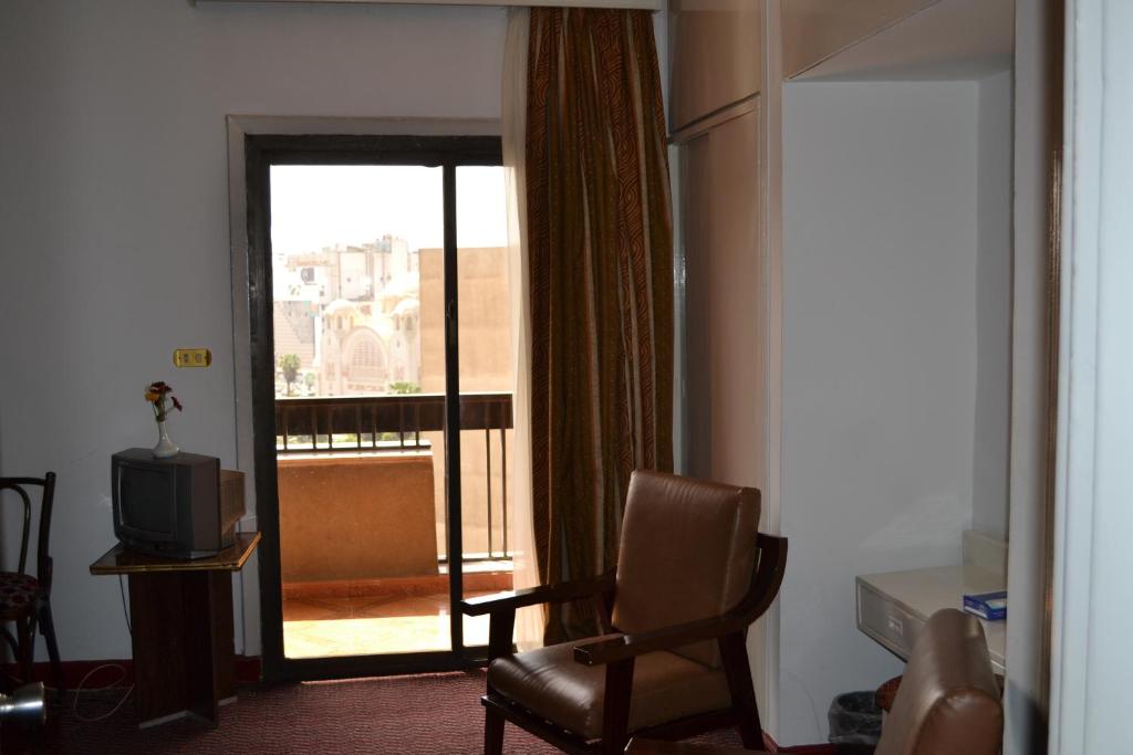 Сьюит (Люкс — Только для египтян) отеля Beirut Hotel Cairo, Каир