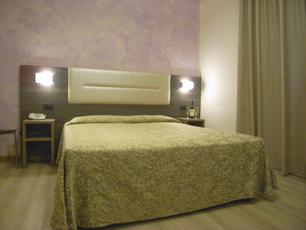 Двухместный (Двухместный номер с 1 кроватью) отеля Hotel Siena, Милан