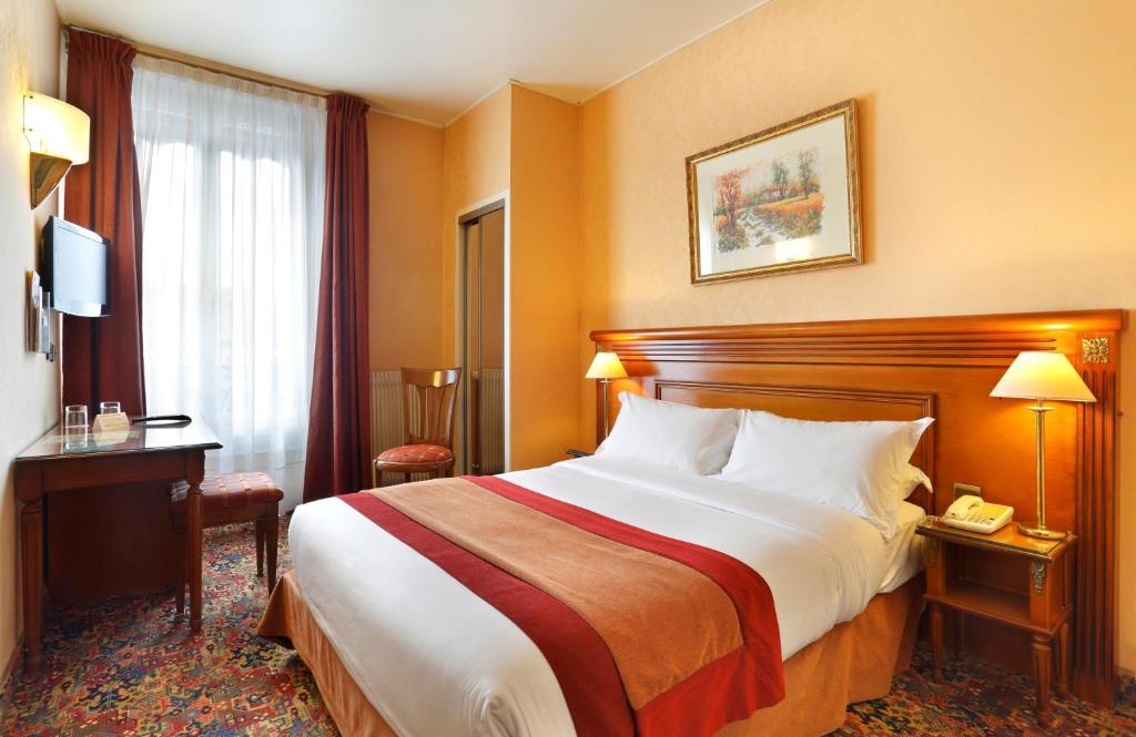 Двухместный (Двухместный номер «Комфорт» с 1 кроватью) отеля Hotel Paix Republique, Париж