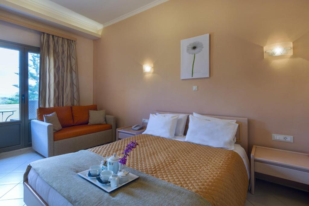 Двухместный (Улучшенный двухместный номер с 1 кроватью или 2 отдельными кроватями) отеля Grecian Castle Chios, Хиос