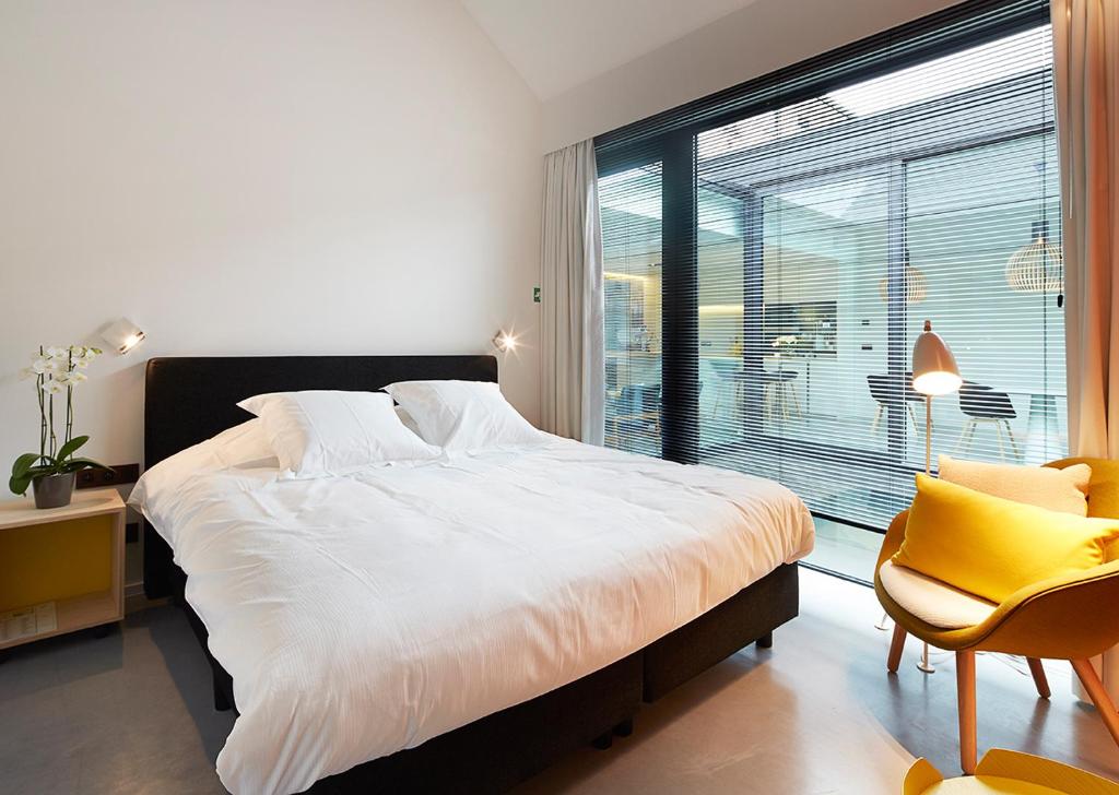 Двухместный (Стандартный номер с кроватью размера «king-size») отеля B&B Ceder10, Антверпен