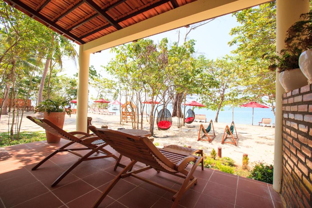 Курортный отель Wild Beach Phu Quoc Resort, Дуонг-Донг