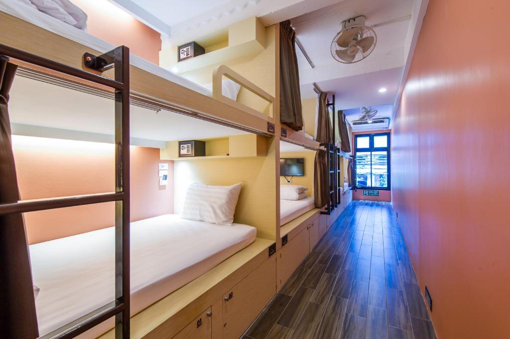 Номер (Кровать в общем 8-местном номере для женщин), Matchbox Bangkok Hostel