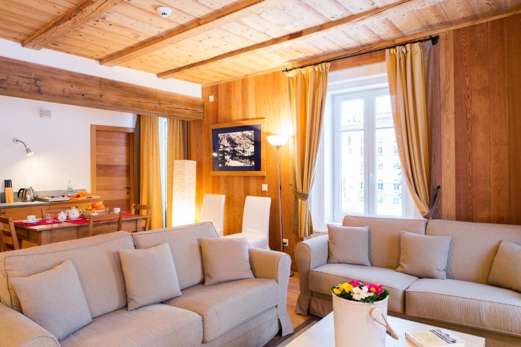 Апартаменты (Апартаменты с 3 спальнями - Дополнительное здание) апарт-отеля Maloja Palace Residence Engadin-St.Moritz, Малоя