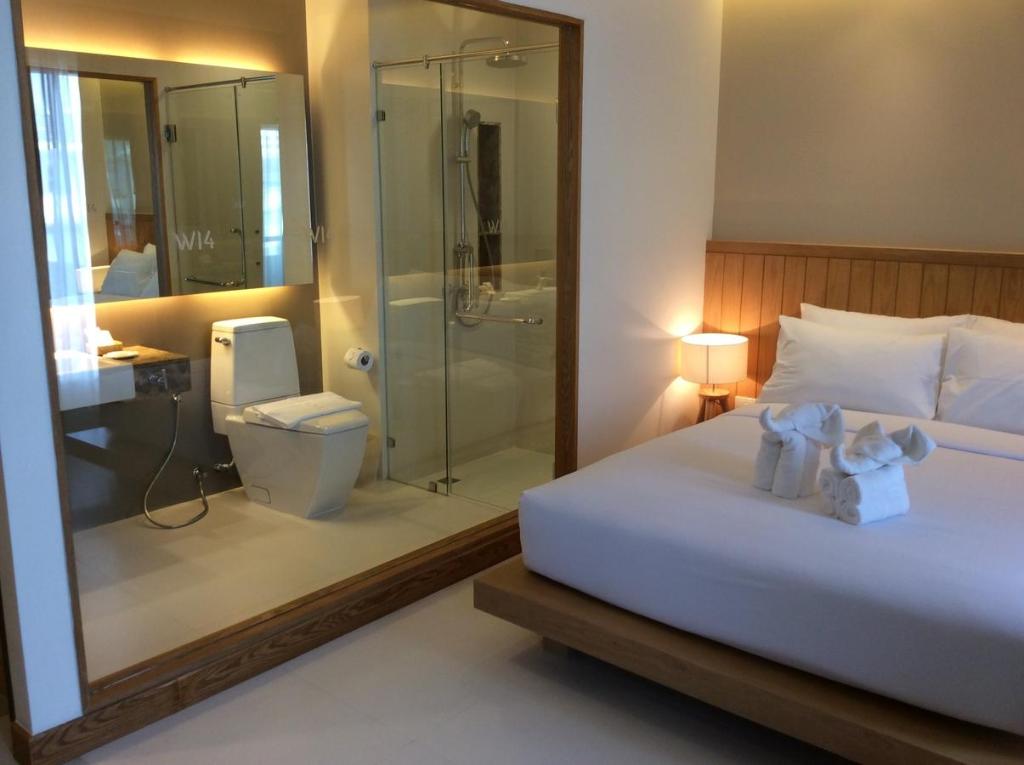 Двухместный (Улучшенный номер с кроватью размера «queen-size») отеля W14 Pattaya, Паттайя