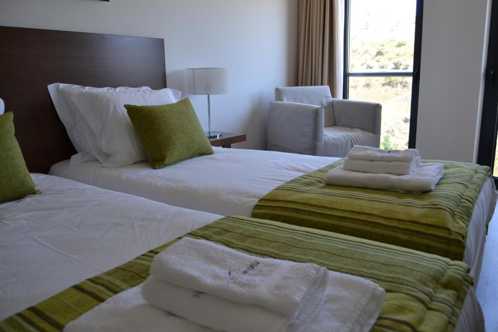 Двухместный (Двухместный номер с 1 кроватью или 2 отдельными кроватями с видом на реку) отеля Hotel Museu, Мертола