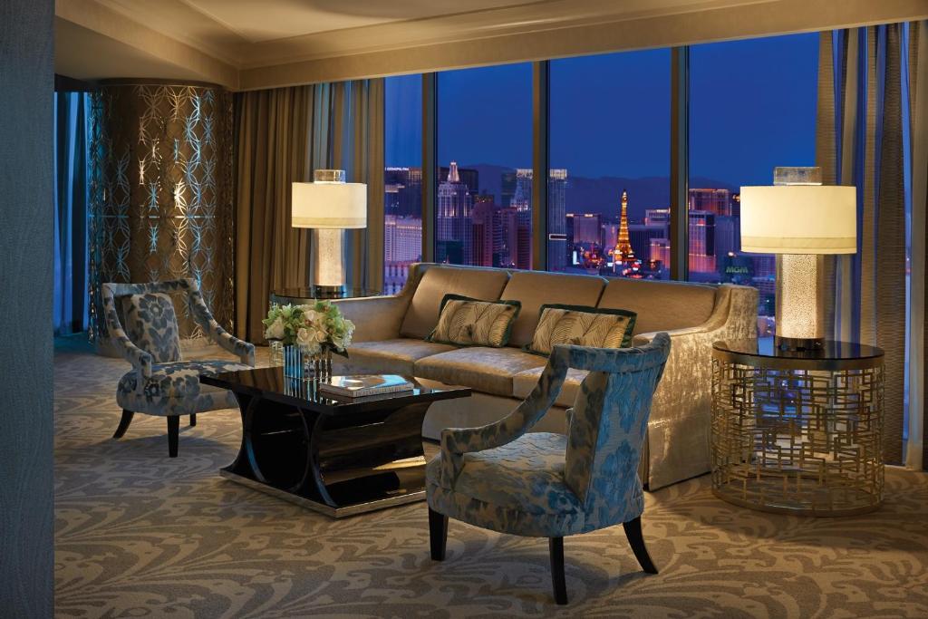 Сьюит (Президентский люкс, вид на бульвар Стрип), Four Seasons Hotel Las Vegas