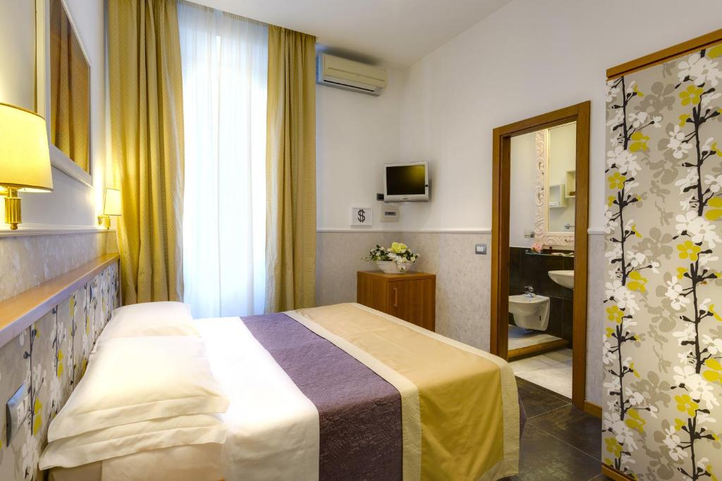 Двухместный (Двухместный номер с 1 кроватью или 2 отдельными кроватями) отеля Hotel Marcantonio, Рим