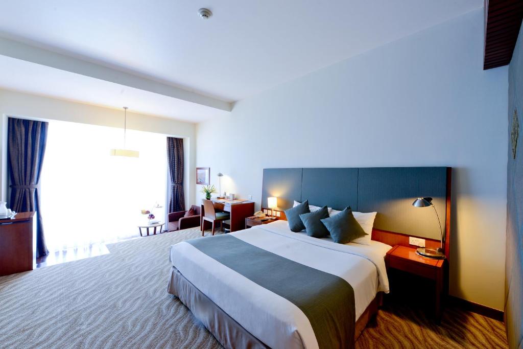 Двухместный (Двухместный номер Делюкс с 1 кроватью), Hotel Novotel Nha Trang