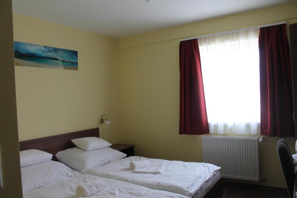 Двухместный (Двухместный номер с 1 кроватью или 2 отдельными кроватями) мотеля Pótkerék Motel, Дьёр