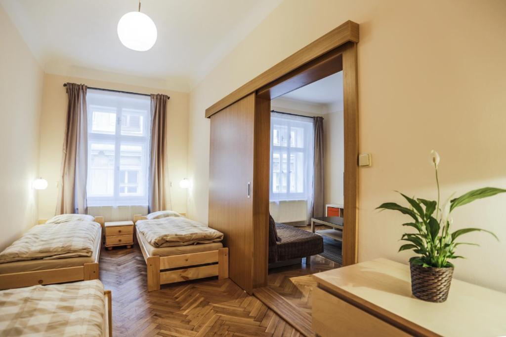 Апартаменты (Апартаменты), Апартаменты Accommodation Smečky 14