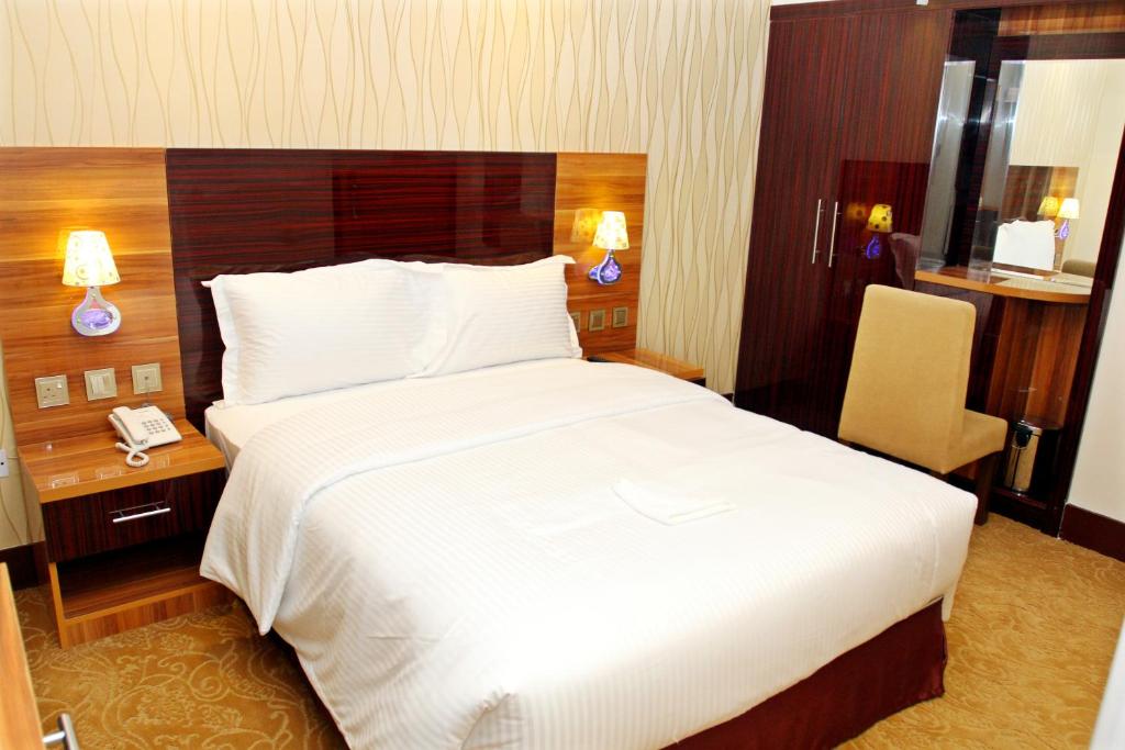 Двухместный (Двухместный номер Делюкс с 1 кроватью) отеля Fal Hotel L.L.C, Дубай
