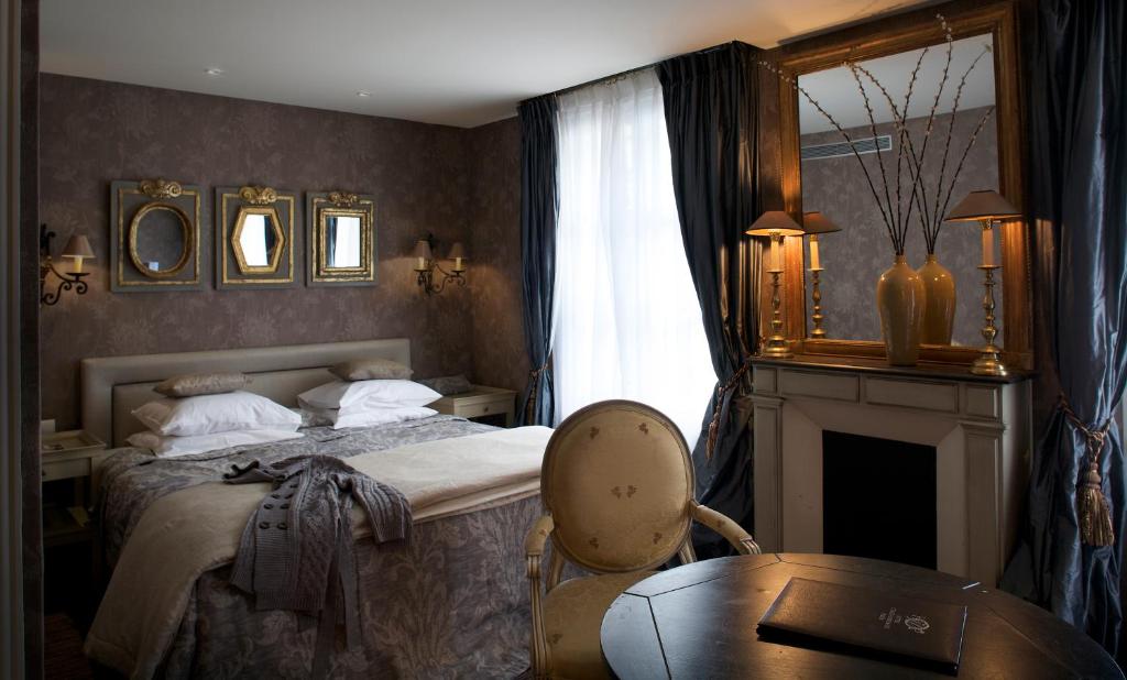 Двухместный (Улучшенный двухместный номер с 1 кроватью) отеля Hôtel Chateaubriand, Париж